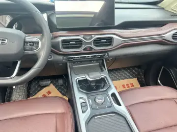 2022 Geely Okavango с пробегом 45 800 км