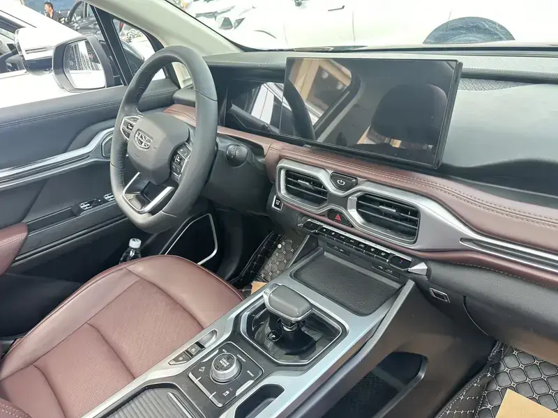 2022 Geely Okavango с пробегом 45 800 км
