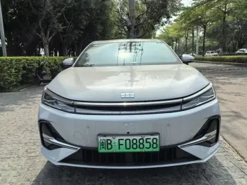 2026 Geely Galaxy A7 с пробегом 1 000 км
