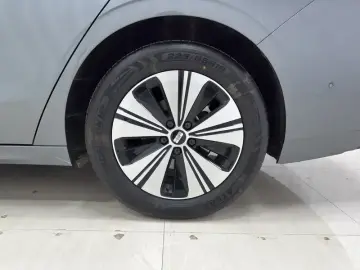 2025 Geely Galaxy A7 с пробегом 24 900 км