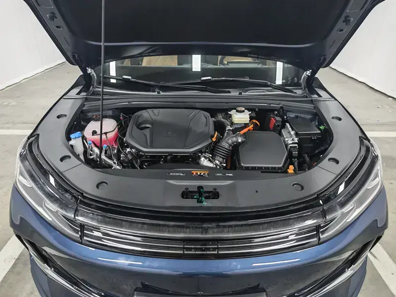 2025 Geely Galaxy A7 с пробегом 7 200 км