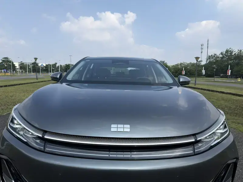 2025 Geely Galaxy A7 с пробегом 5 000 км