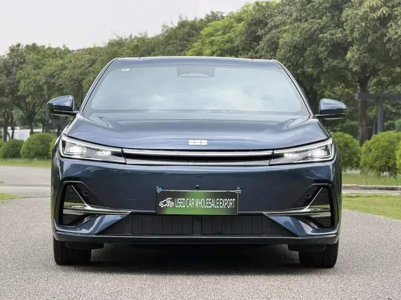 2025 Geely Galaxy A7 с пробегом 6 400 км