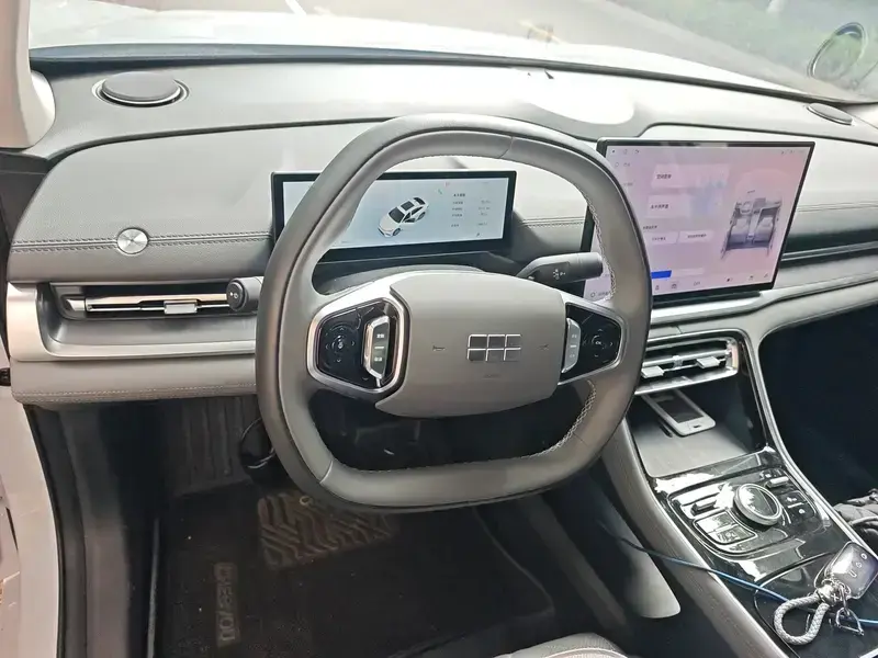2025 Geely Galaxy A7 с пробегом 11 900 км