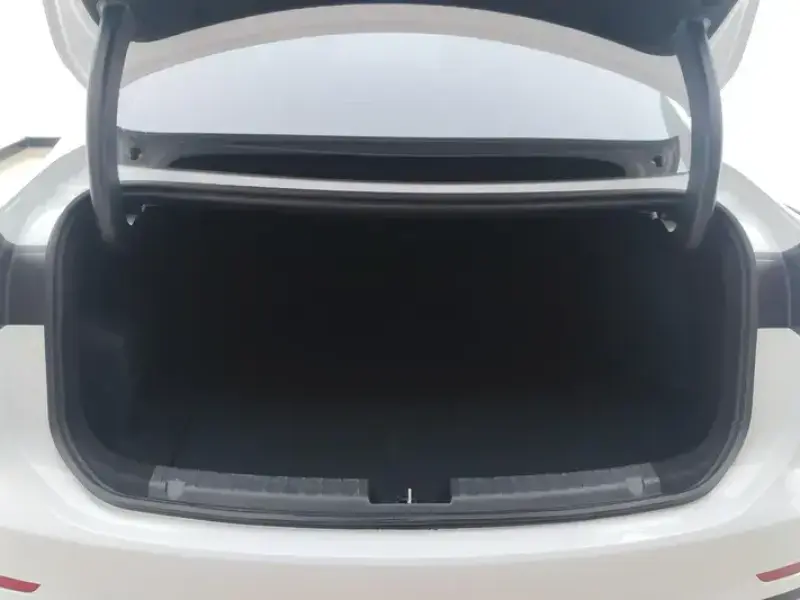 2025 Geely Galaxy A7 с пробегом 16 000 км