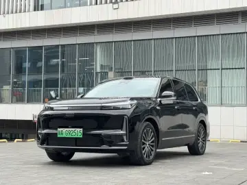 2025 Geely Galaxy M9 с пробегом 11 000 км