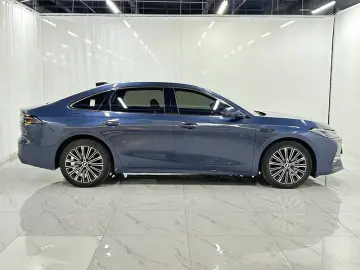 2025 Geely Galaxy A7 с пробегом 11 000 км