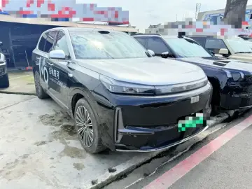 2025 Geely Galaxy M9 с пробегом 10 000 км