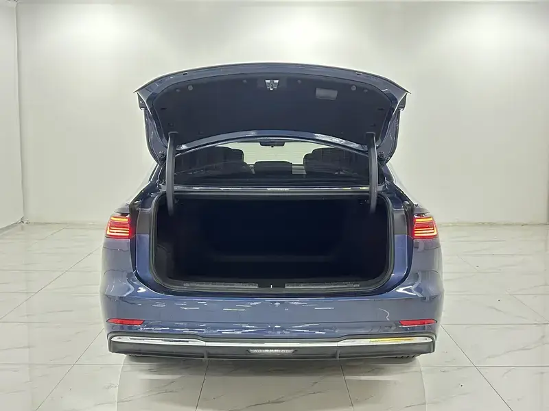 2025 Geely Galaxy A7 с пробегом 11 000 км