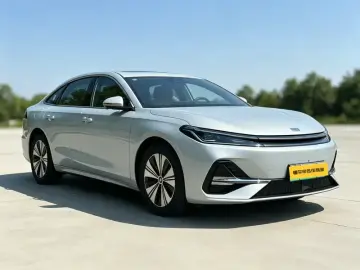 2026 Geely Galaxy A7 с пробегом 4 000 км