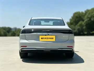 2026 Geely Galaxy A7 с пробегом 4 000 км
