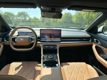 2026 Geely Galaxy A7 с пробегом 4 000 км