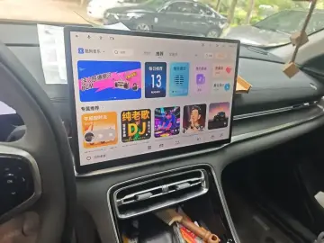 2025 Geely Galaxy A7 с пробегом 16 600 км