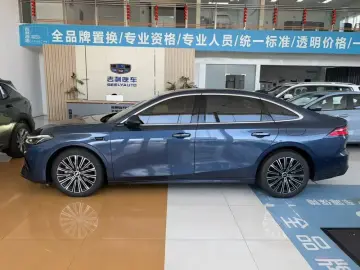 2025 Geely Galaxy A7 с пробегом 7 600 км