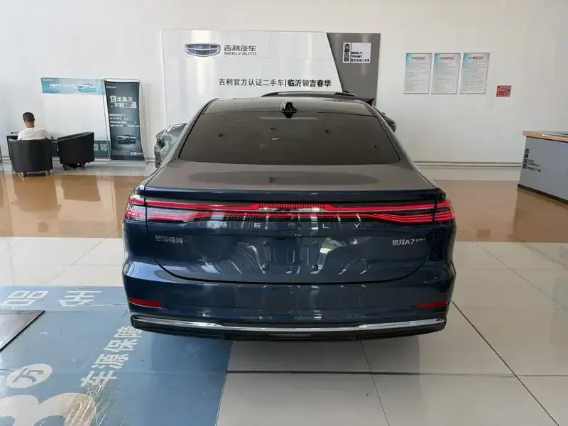 2025 Geely Galaxy A7 с пробегом 7 600 км