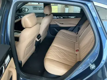 2025 Geely Galaxy A7 с пробегом 7 600 км