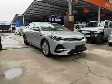 2025 Geely Galaxy A7 с пробегом 100 км