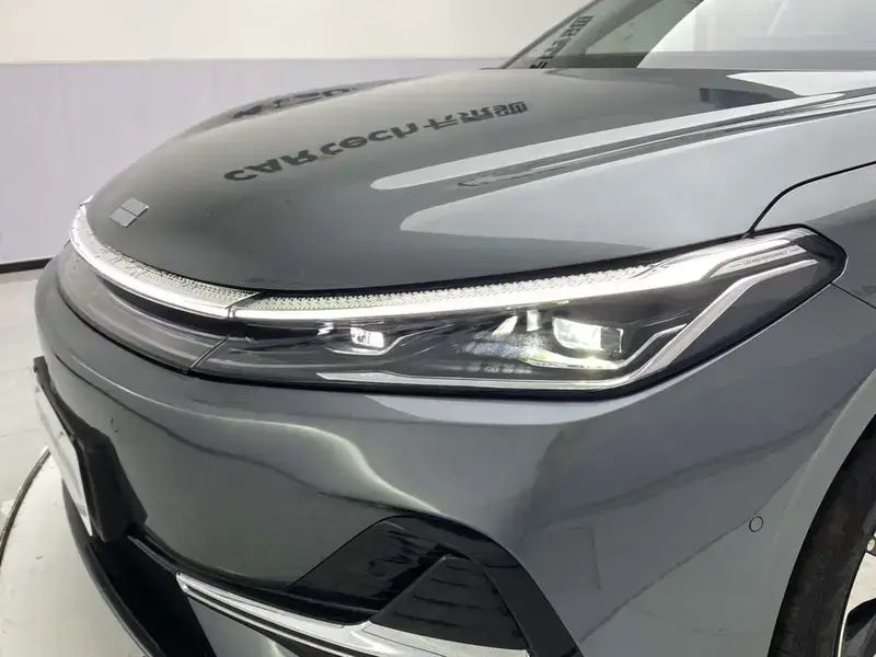 2025 Geely Galaxy A7 с пробегом 100 км