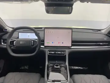 2025 Geely Galaxy A7 с пробегом 100 км