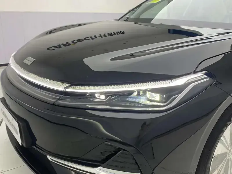 2025 Geely Galaxy A7 с пробегом 100 км