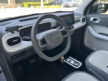 2025 Geely Panda с пробегом 37 000 км