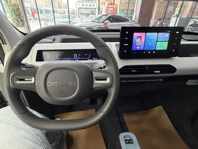 2023 Geely Panda с пробегом 41 000 км