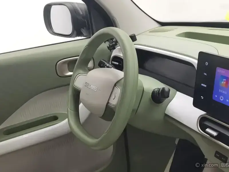 2025 Geely Panda с пробегом 10 100 км