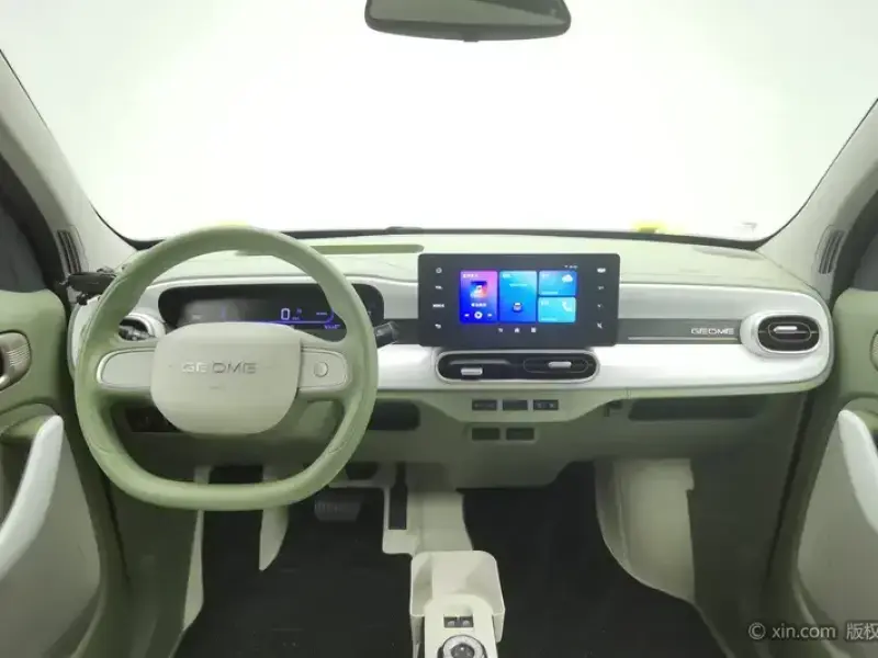 2025 Geely Panda с пробегом 10 100 км