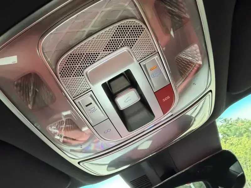 2024 Genesis G80 с пробегом 16 000 км