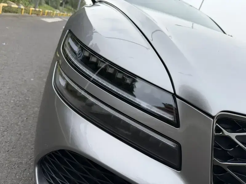 2024 Genesis G80 с пробегом 16 000 км