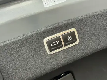 2024 Genesis G80 с пробегом 16 000 км