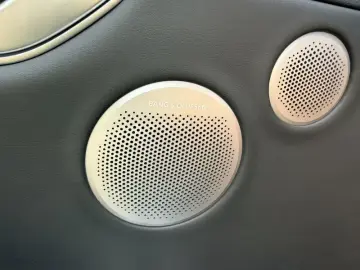 2024 Genesis G80 с пробегом 14 000 км