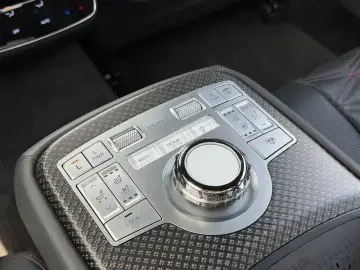 2024 Genesis G80 с пробегом 14 000 км