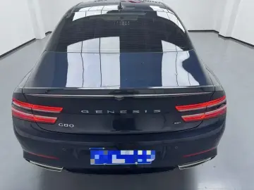 2021 Genesis G80 с пробегом 53 000 км