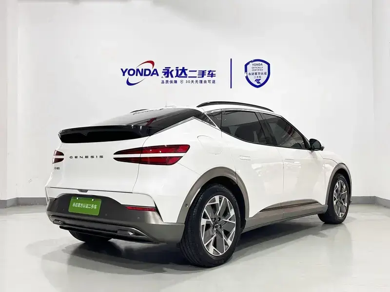 2023 Genesis GV60 с пробегом 60 200 км