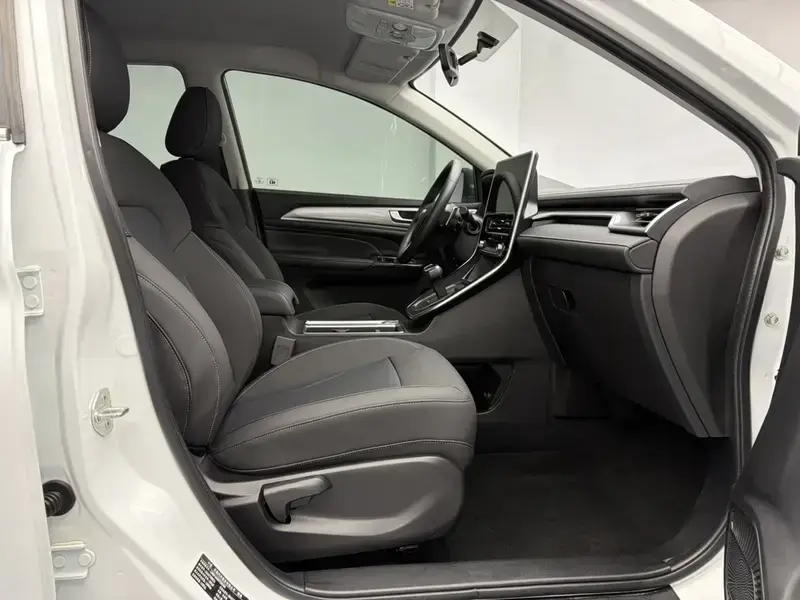 2023 Haval M6 с пробегом 16 000 км