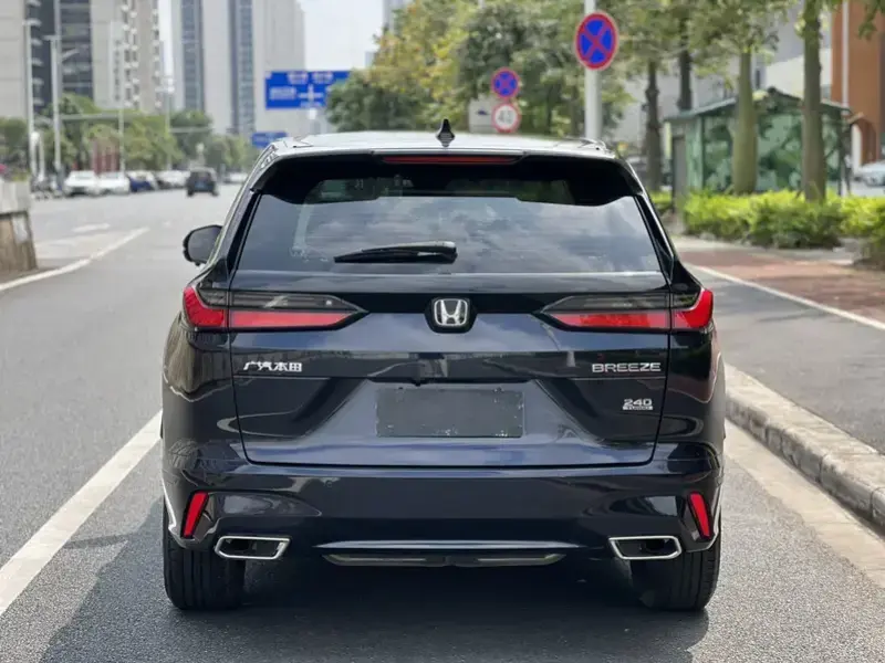 2023 Honda Breeze с пробегом 11 000 км