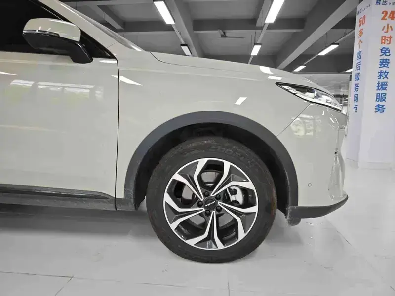 2025 Haval Xiaolong Max с пробегом 7 100 км
