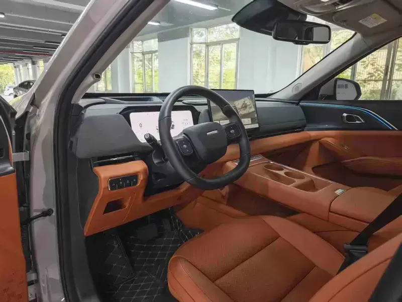 2025 Haval Xiaolong Max с пробегом 7 100 км