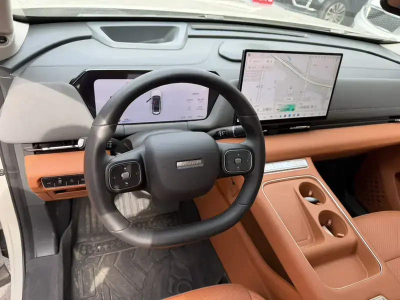2025 Haval Xiaolong Max с пробегом 4 000 км