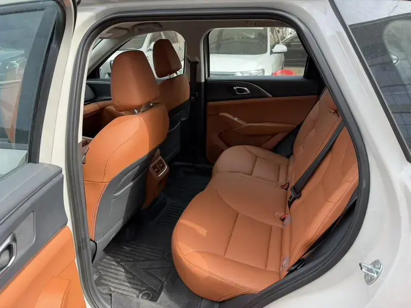 2025 Haval Xiaolong Max с пробегом 4 000 км