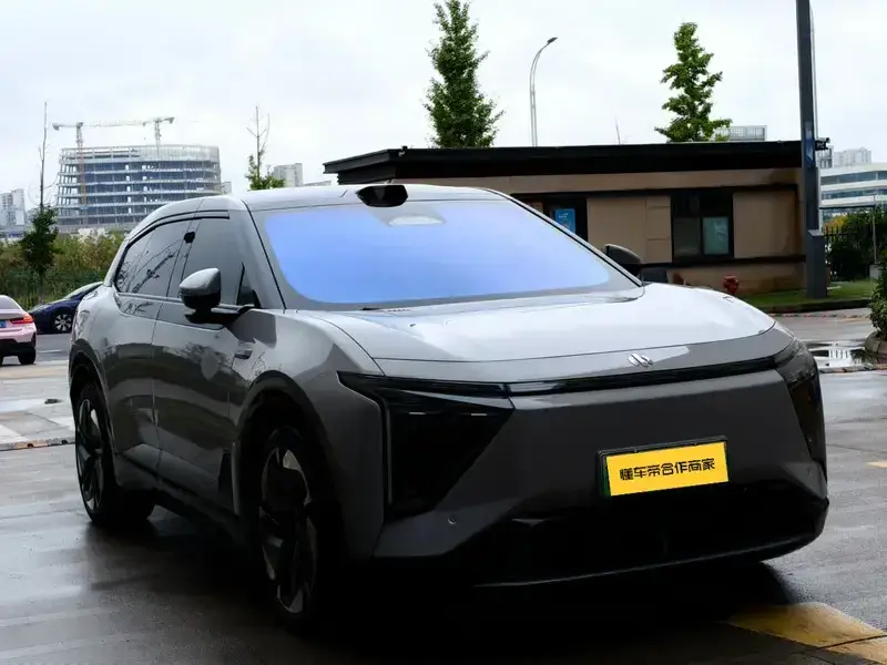 2023 HiPhi Y с пробегом 100 000 км