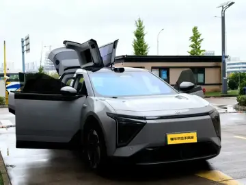 2023 HiPhi Y с пробегом 100 000 км