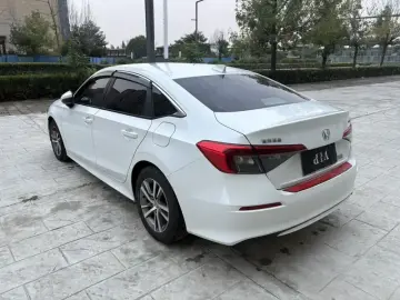 2023 Honda Civic с пробегом 32 000 км