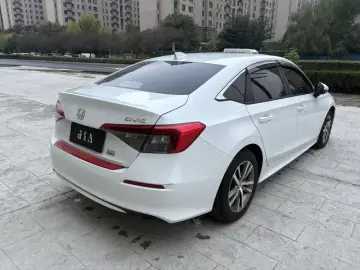 2023 Honda Civic с пробегом 32 000 км