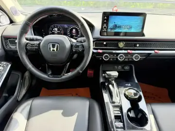 2023 Honda Civic с пробегом 45 000 км