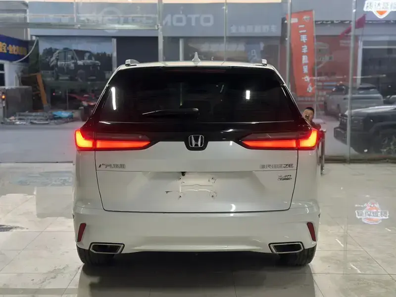 2025 Honda Breeze с пробегом 24 500 км