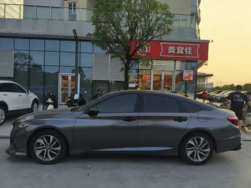 2019 Honda Inspire с пробегом 37 000 км