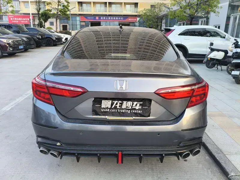 2019 Honda Inspire с пробегом 37 000 км