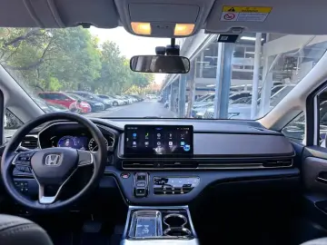2024 Honda Odyssey с пробегом 30 000 км